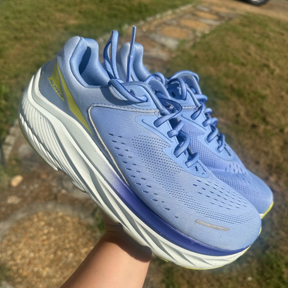 Altra Via Olympus 2 Women's Running Shoes Sz 9